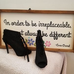 Lace-up heeled booties